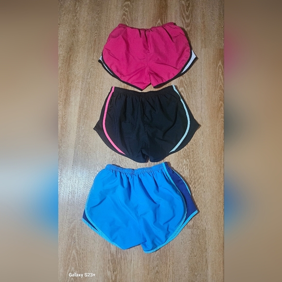 NIKE Set of 3 Shorts for Women, Nike Red, Black, and Blue Running Shorts - Picture 8 of 8